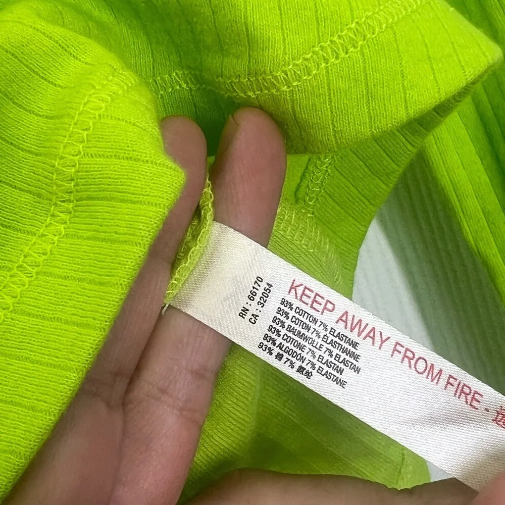 Free People - Neon Green Ribbed V Neck Long Sleeve Lightweight Top Size Small